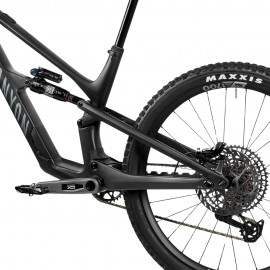 2024 Canyon Spectral CF 9 Mountain Bike