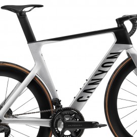 2024 Canyon Aeroad CF SLX 8 Di2 Road Bike