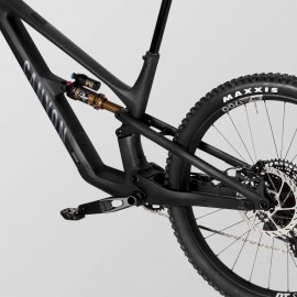 2025 Canyon Spectral CF 9 Mountain Bike